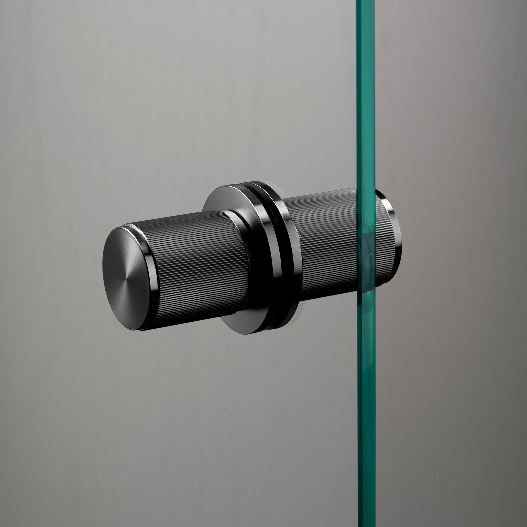 Door-knob_Fixed_Linear_Double-sided_Glass_gun_metal_A2_Web
