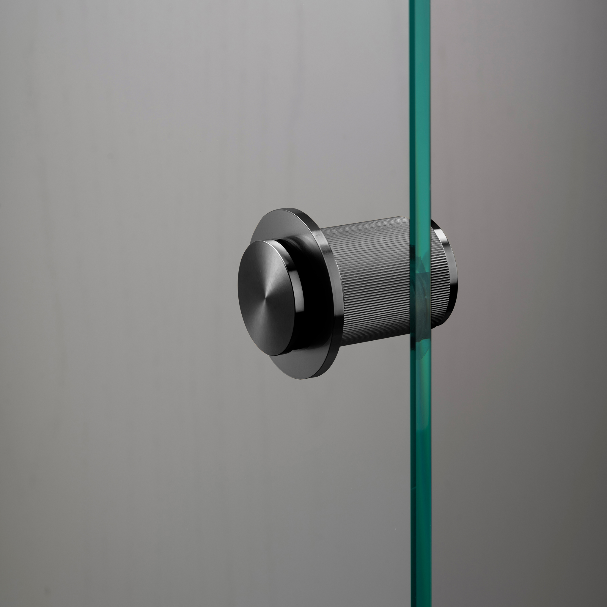 Door-knob_Fixed_Linear_Single-sided_Back_Glass_gun_metal_A2_Web