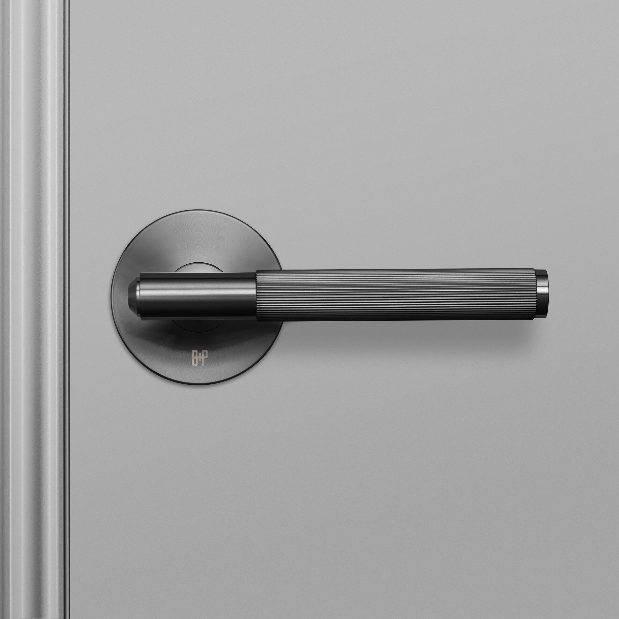 NA_Door-handle_Passage_Linear_Gun_metal_A2_Web_Square