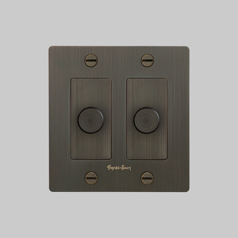 2. US_2G_Dimmer_Smoked_Bronze_Front