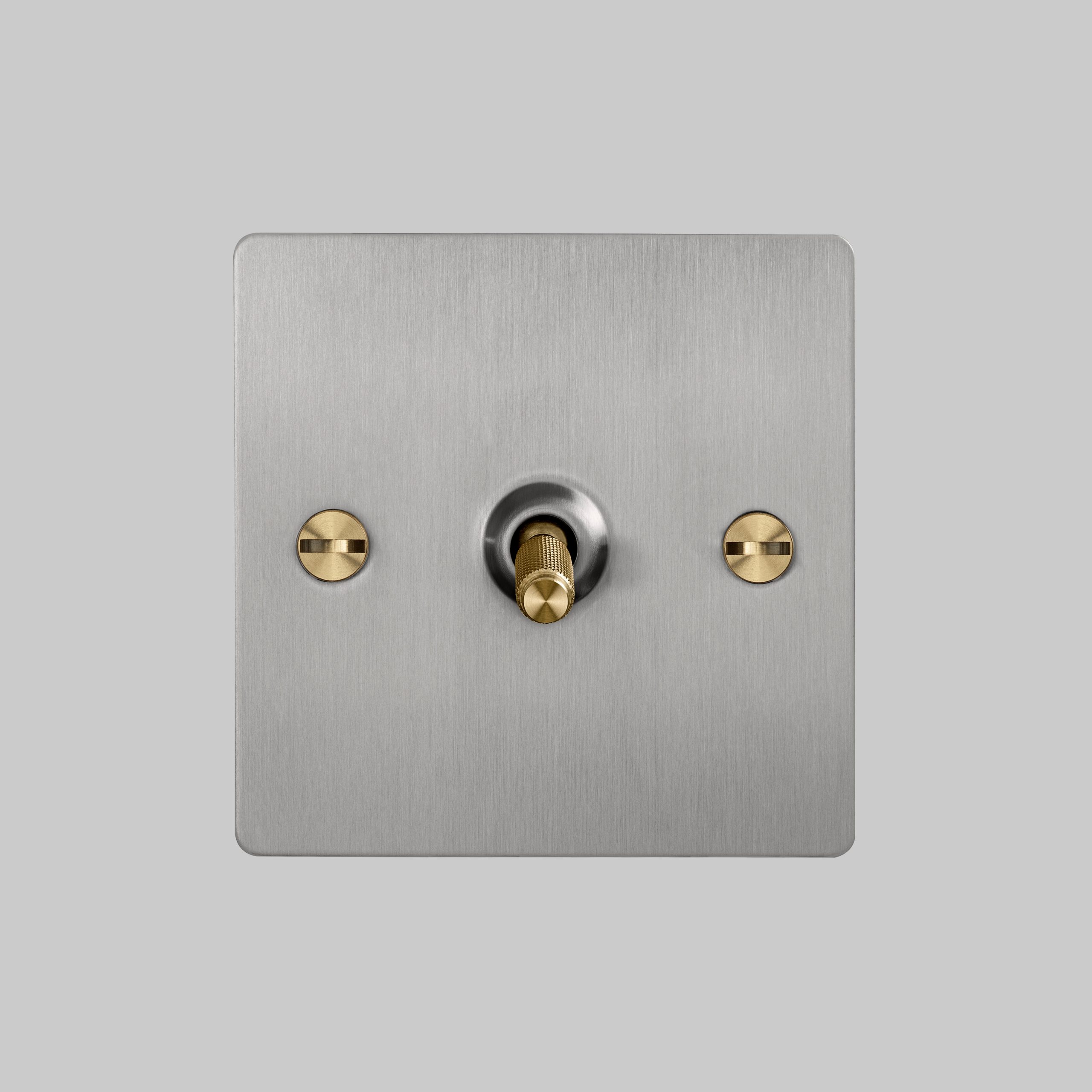 2. 1G_Toggle_Front_Steel_Brass