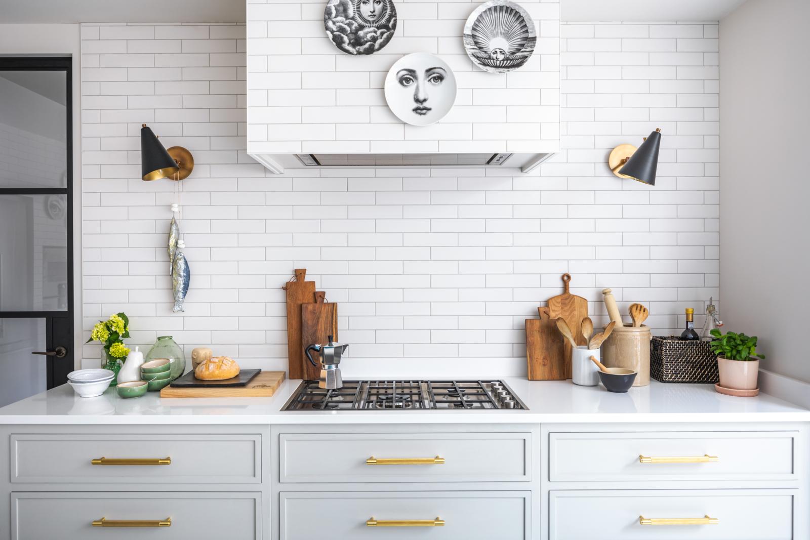 WHITE MINIMALISTIC KITCHEN WITH BRASS HARDWARE - Buster + Punch